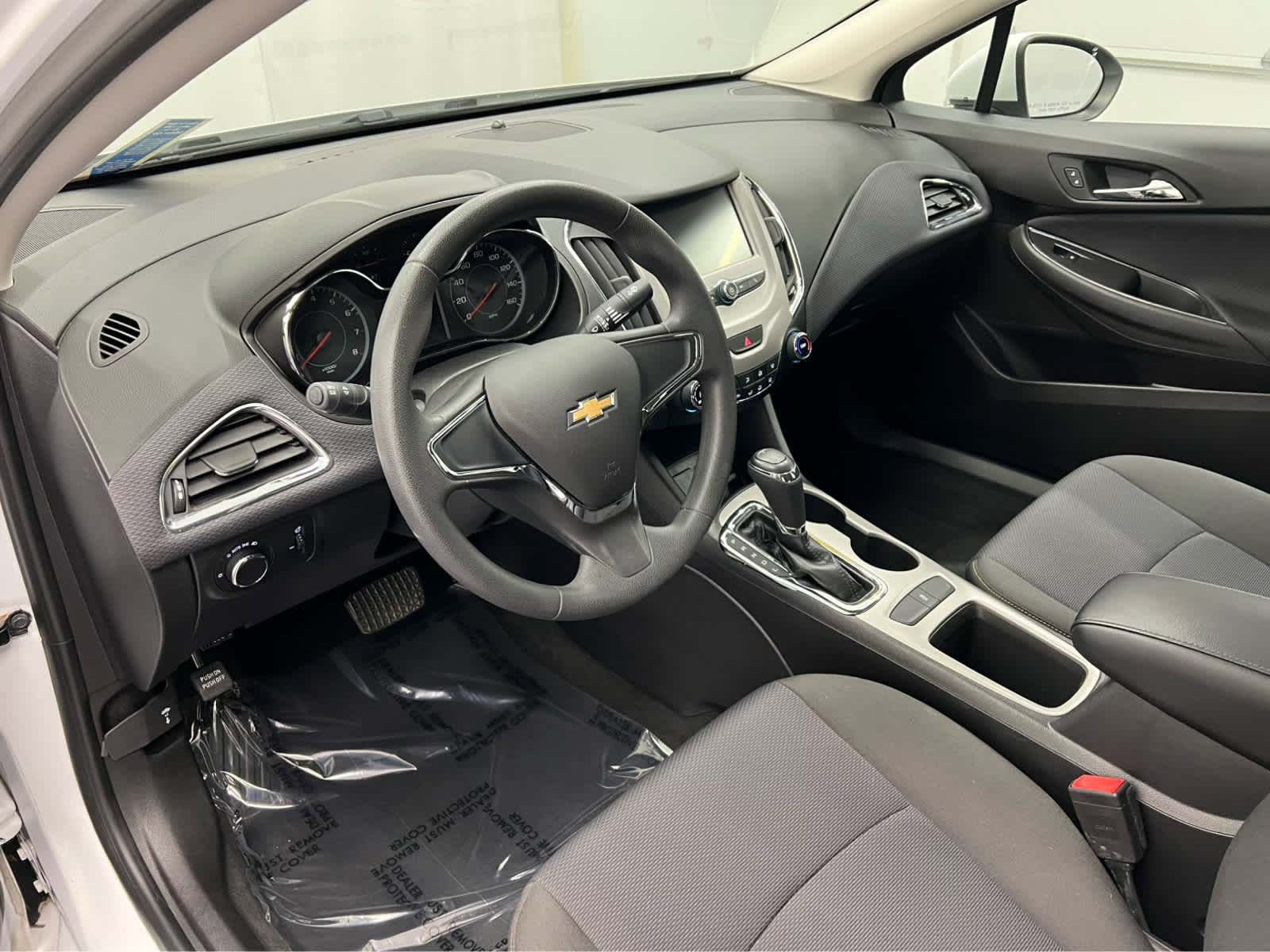 Used 2018 Chevrolet Cruze LS image 13