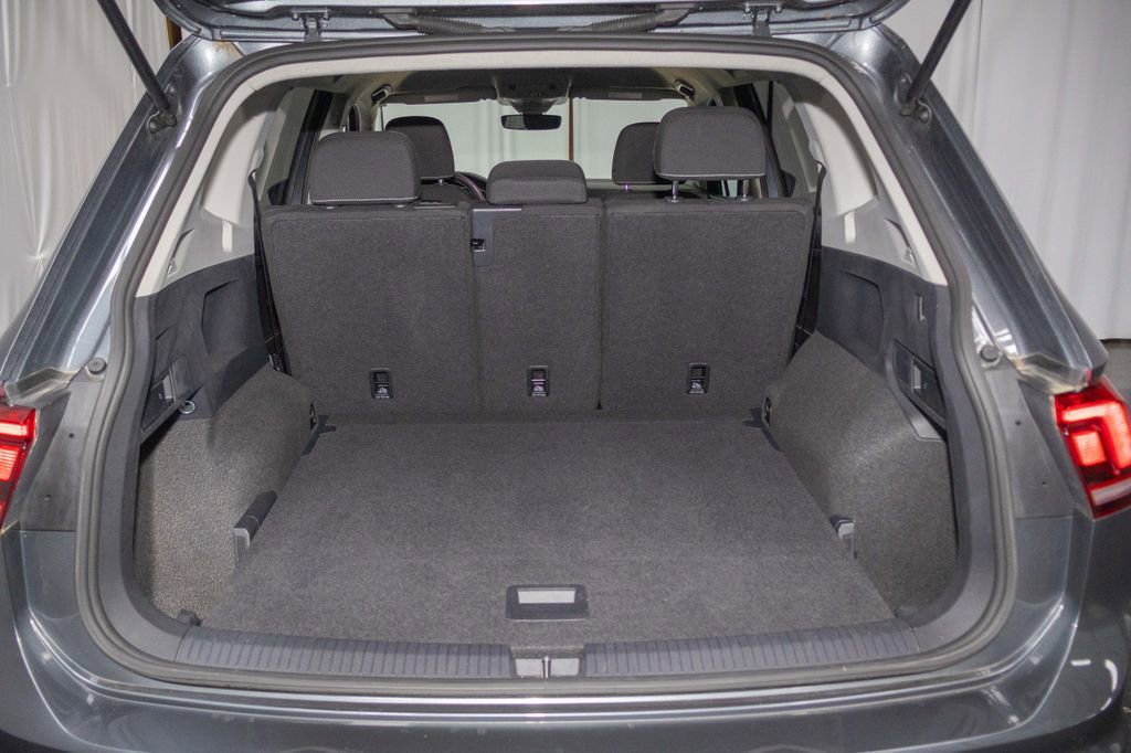 Used 2024 Volkswagen Tiguan S AWD/4WD image 13