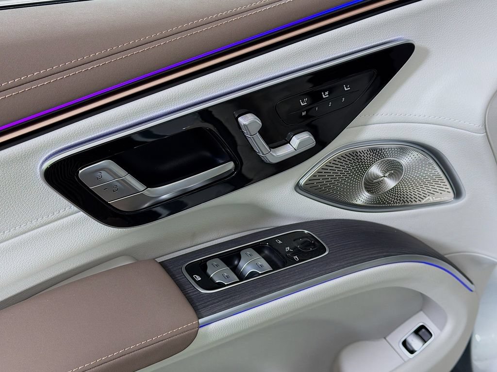 New 2026 Mercedes-Benz EQS 400 4MATIC SUV image 21