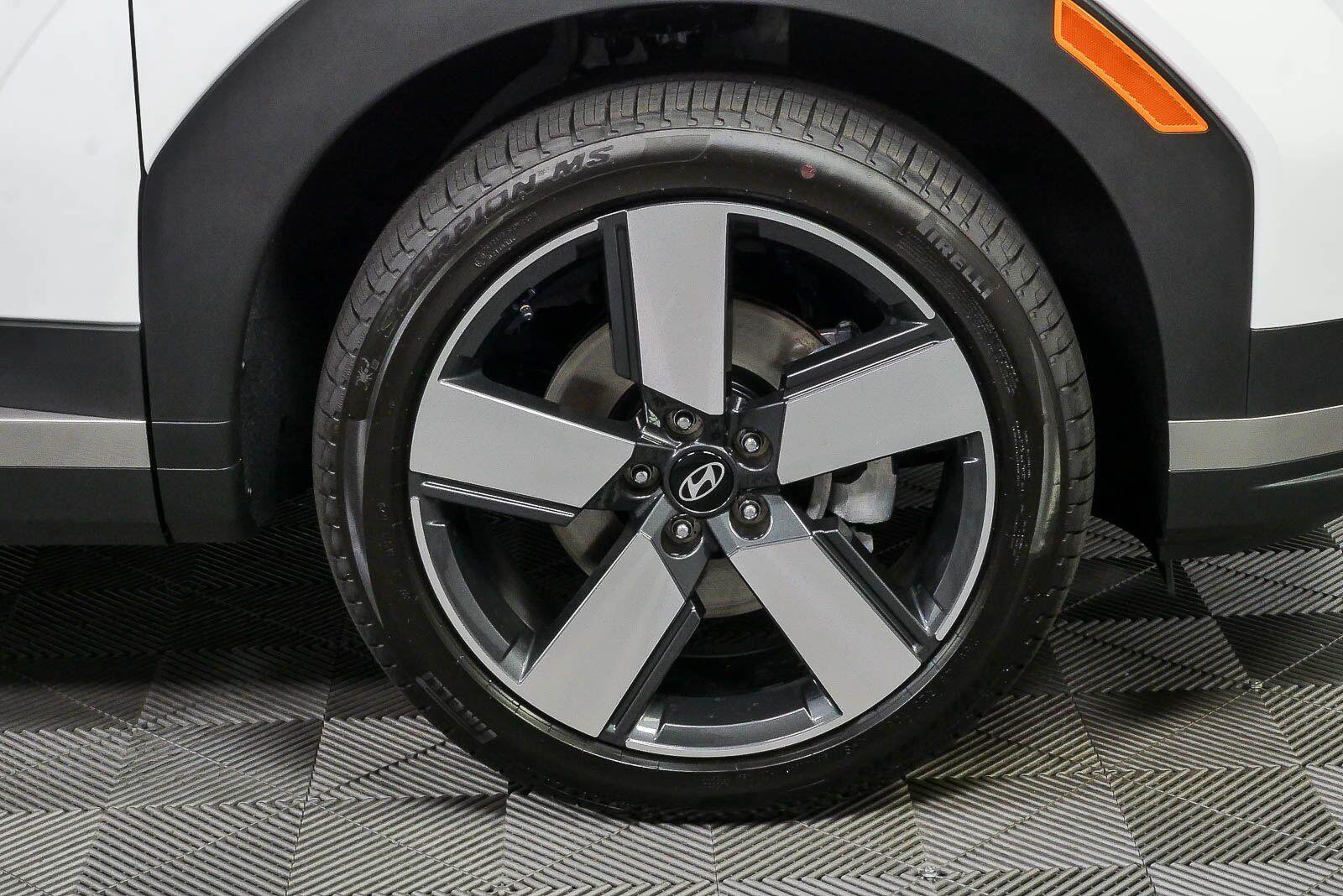 New 2026 Hyundai Santa Fe Limited FWD image 40