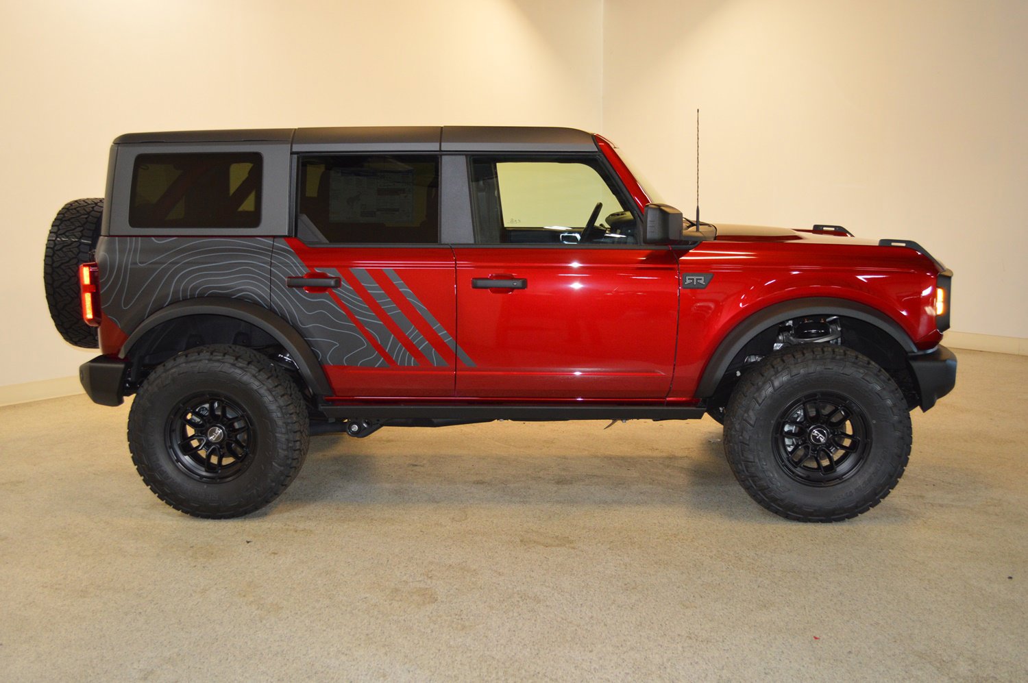 New 2025 Ford Bronco Big Bend image 2