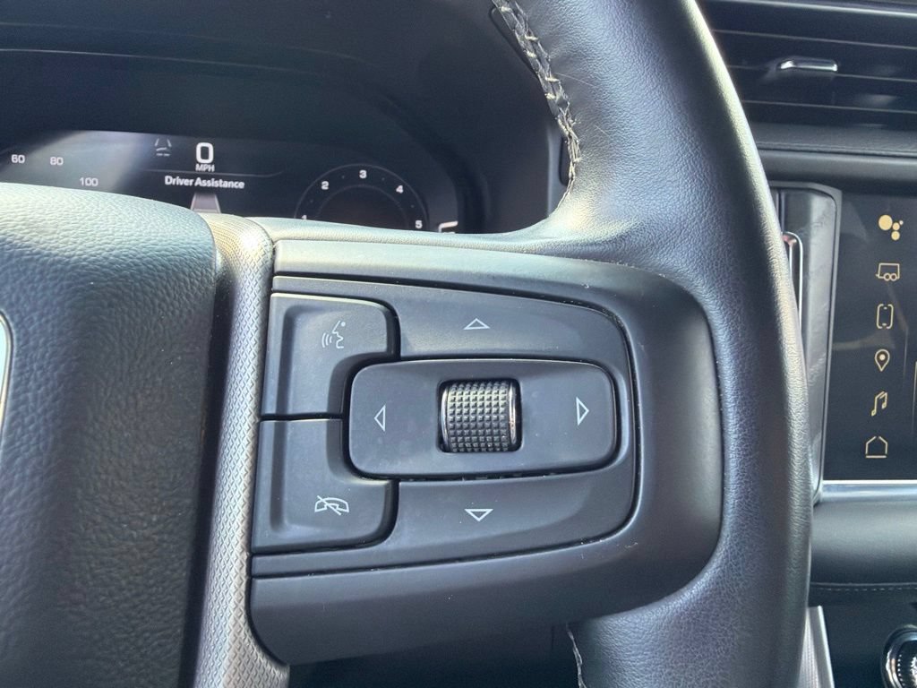 Used 2023 GMC Yukon Denali AWD/4WD image 10