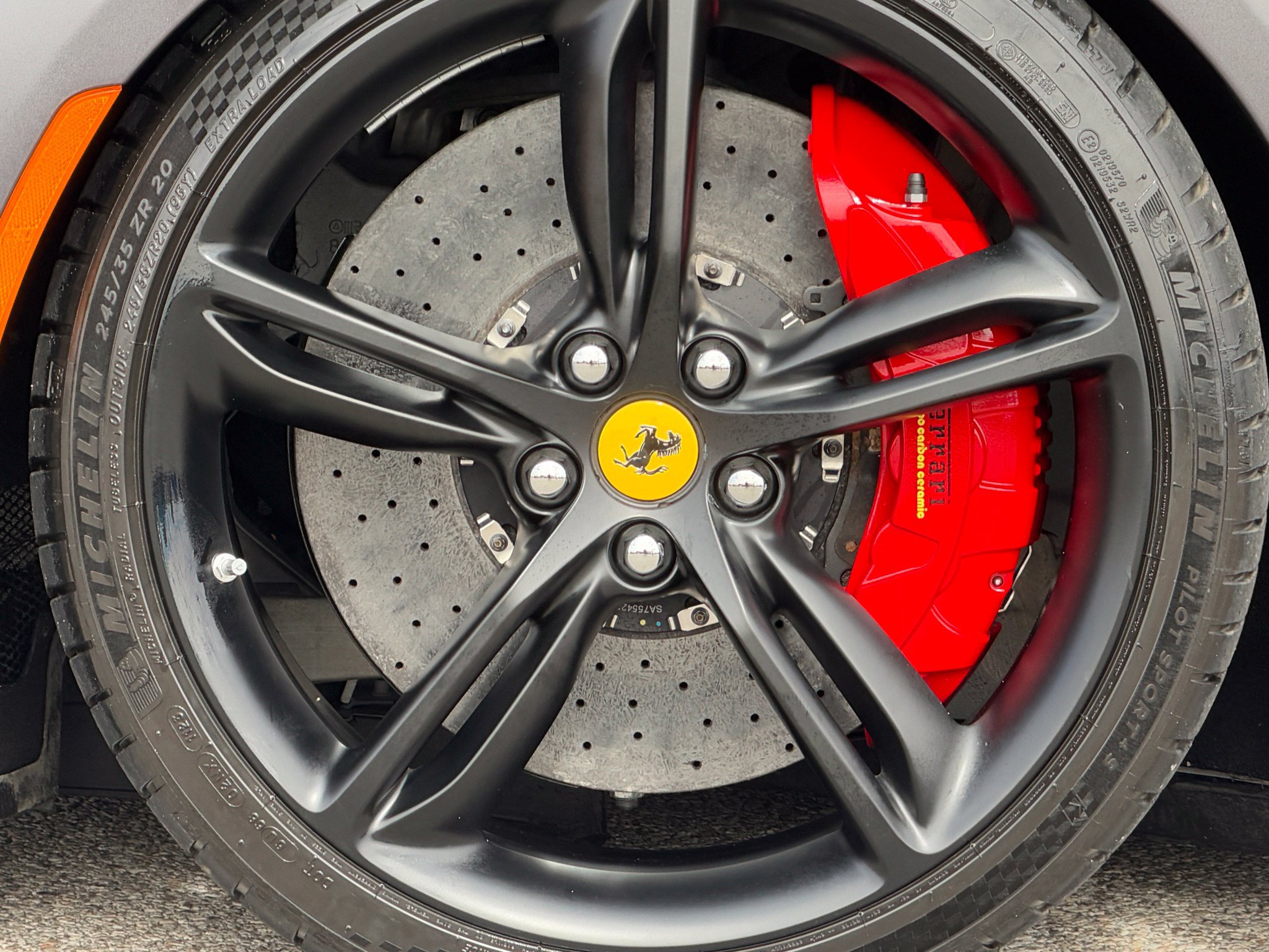 Used 2023 Ferrari 296 GTS RWD image 21