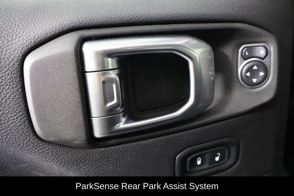 Used 2021 Jeep Wrangler Unlimited Sahara image 22
