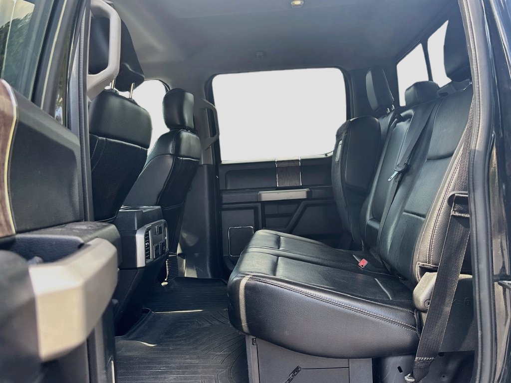 Used 2018 Ford F250 Lariat w/ Lariat Value Package AWD/4WD image 15