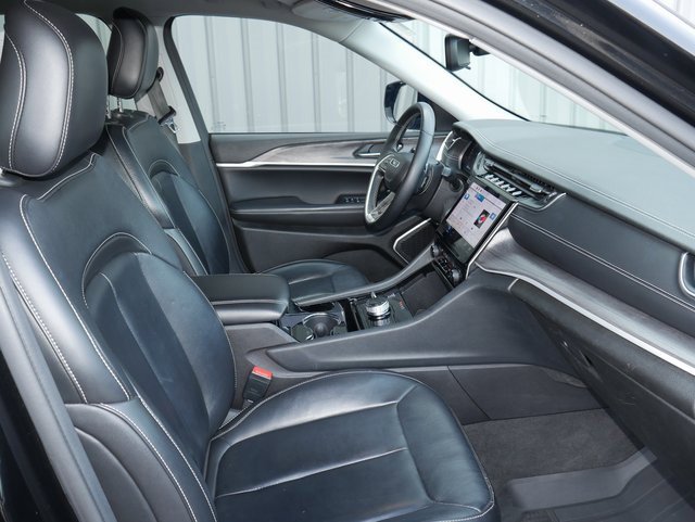 Used 2022 Jeep Grand Cherokee L Limited image 28