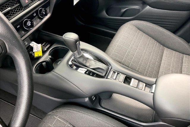 Certified 2027 Honda HR-V LX image 15