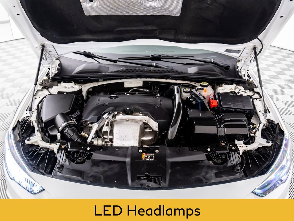 Used 2019 Buick Regal Essence w/ Driver Confidence Package I image 29