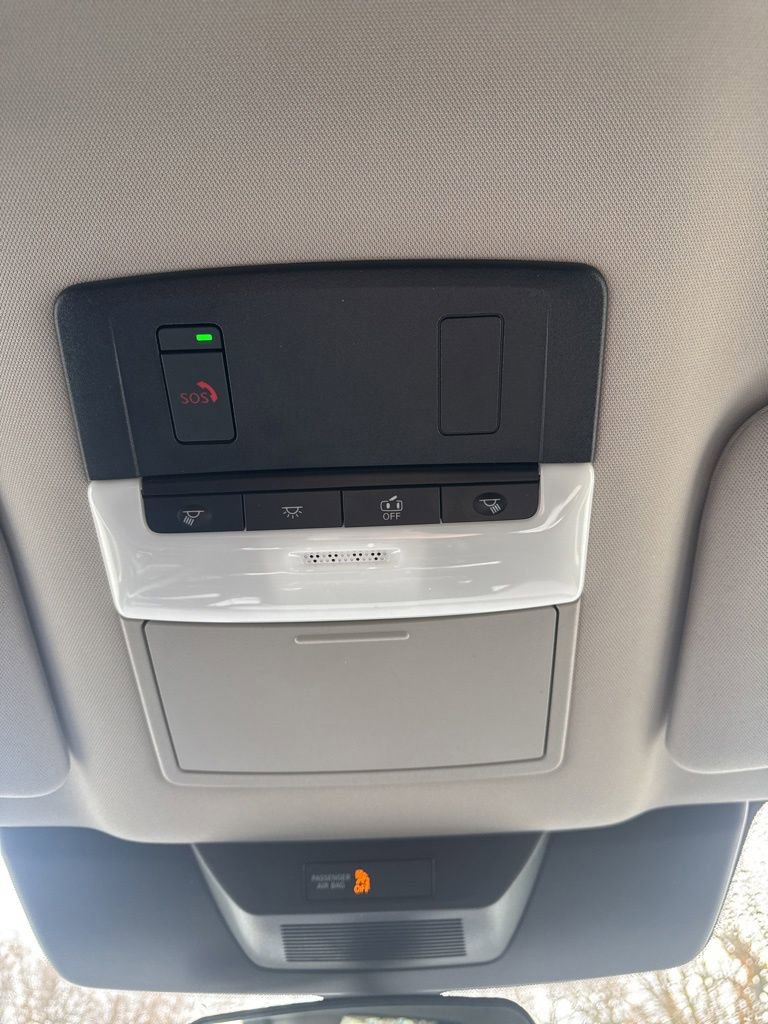 Used 2024 Nissan Pathfinder SV image 28