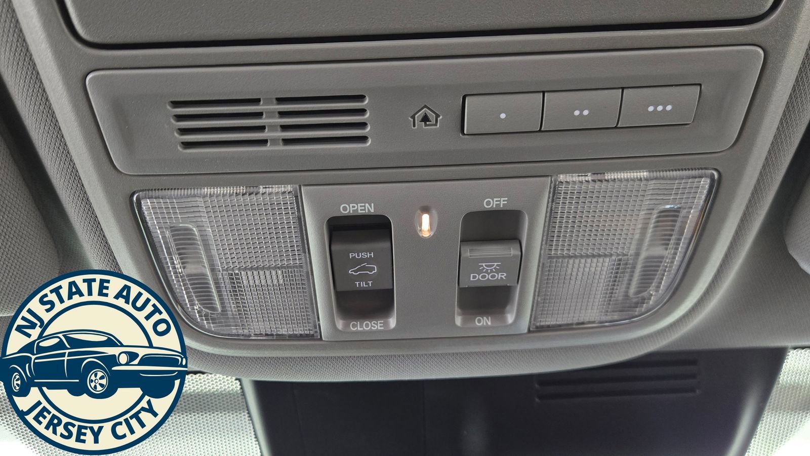 Used 2021 Honda CR-V Touring image 23