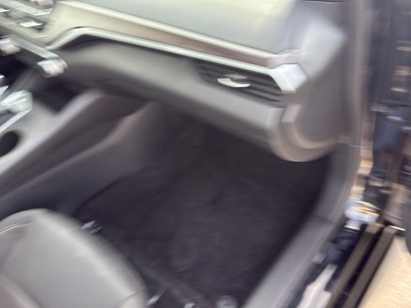 Used 2025 Nissan Altima 2.5 SV image 28