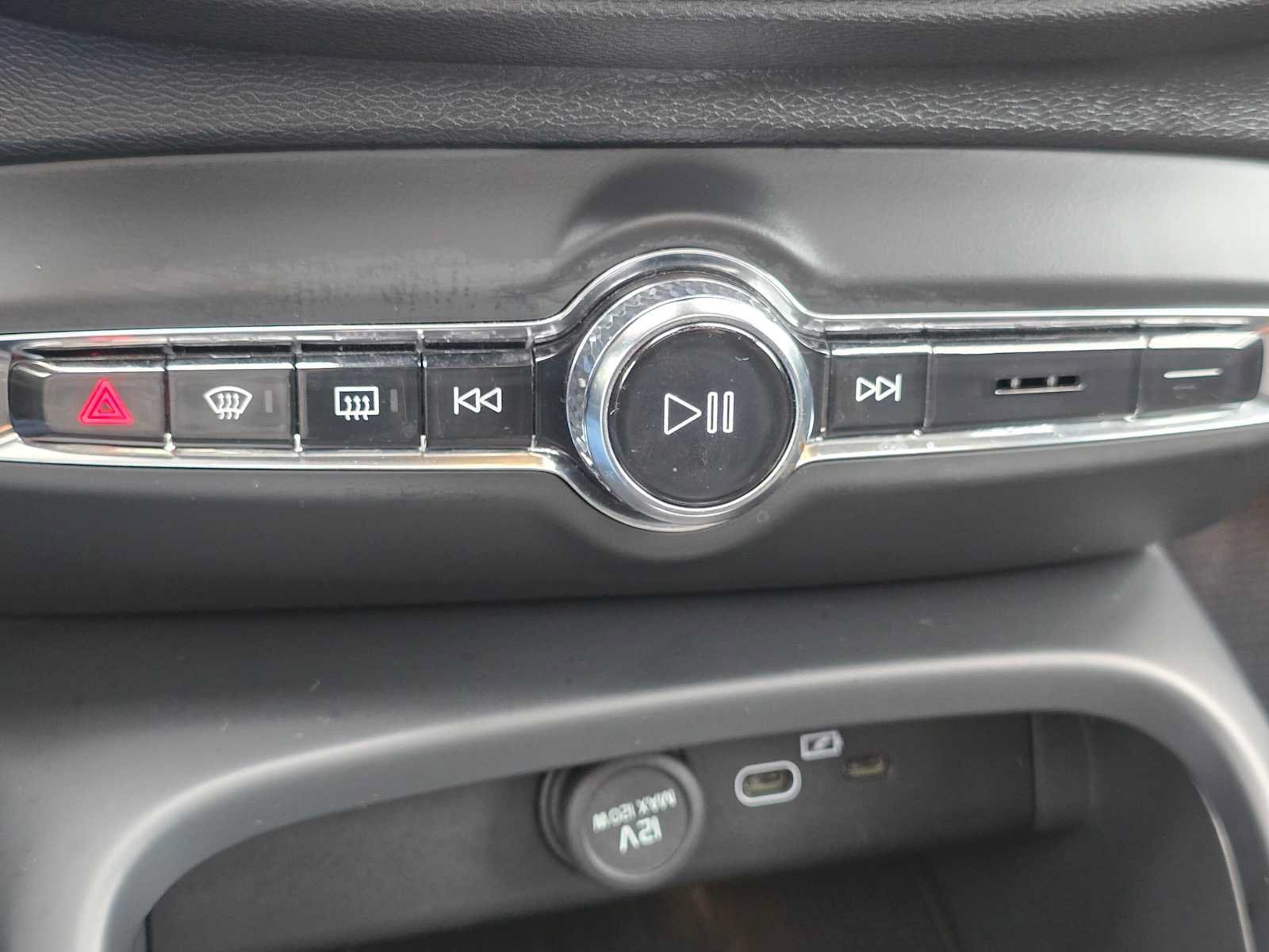 Certified 2023 Volvo C40 P8 Recharge Plus w/ Climate Package AWD/4WD image 30