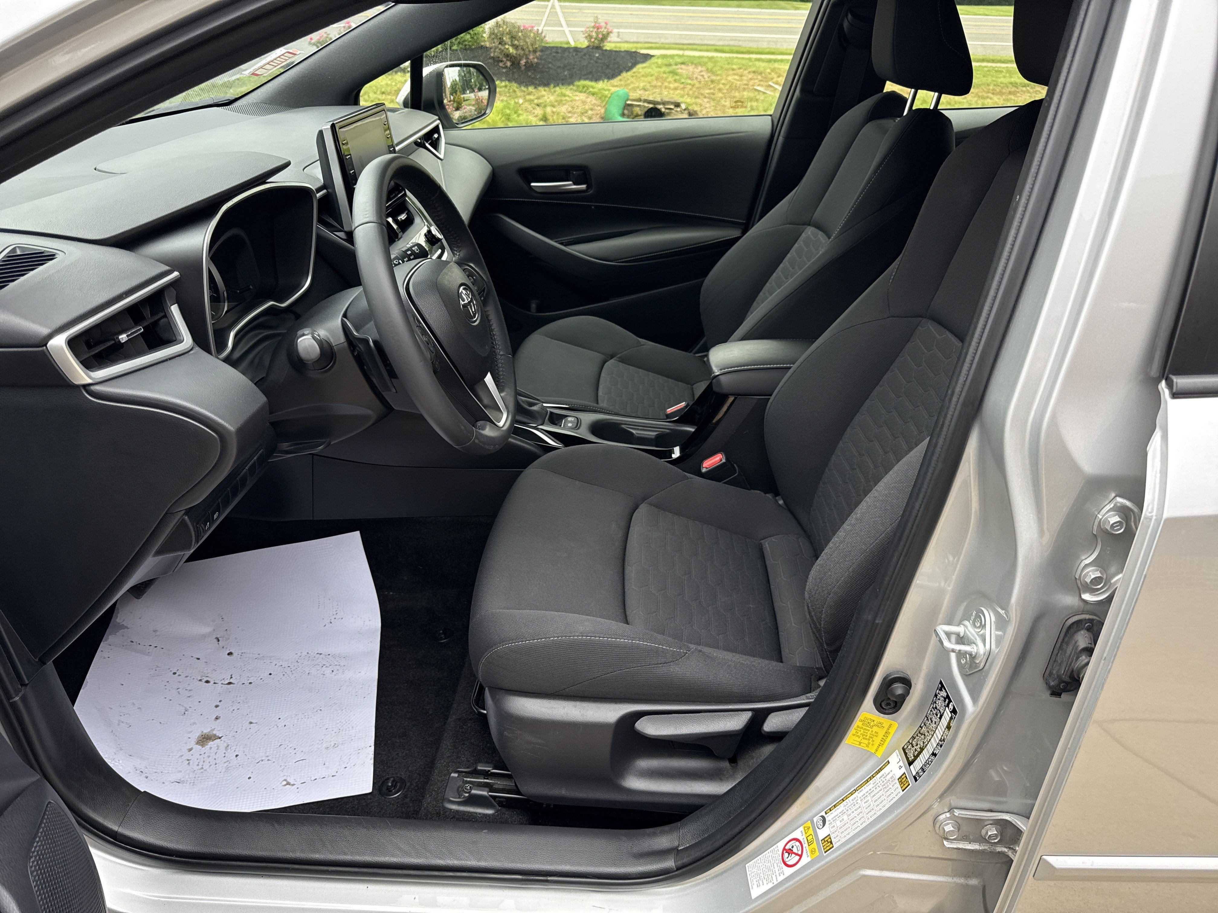Used 2019 Toyota Corolla SE w/ SE Option Package FWD image 12