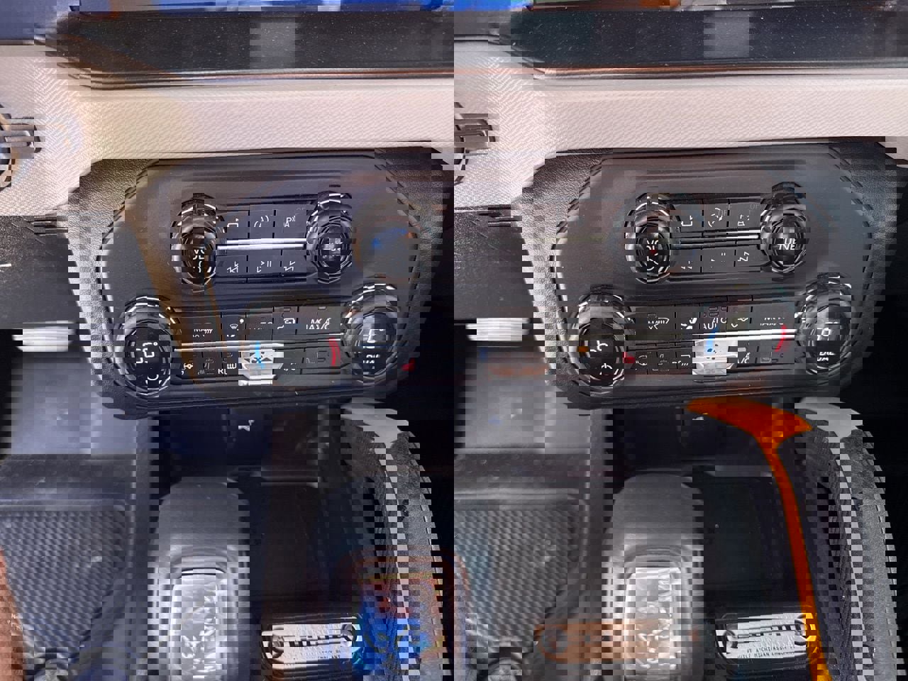 Used 2021 Ford Bronco Badlands image 26