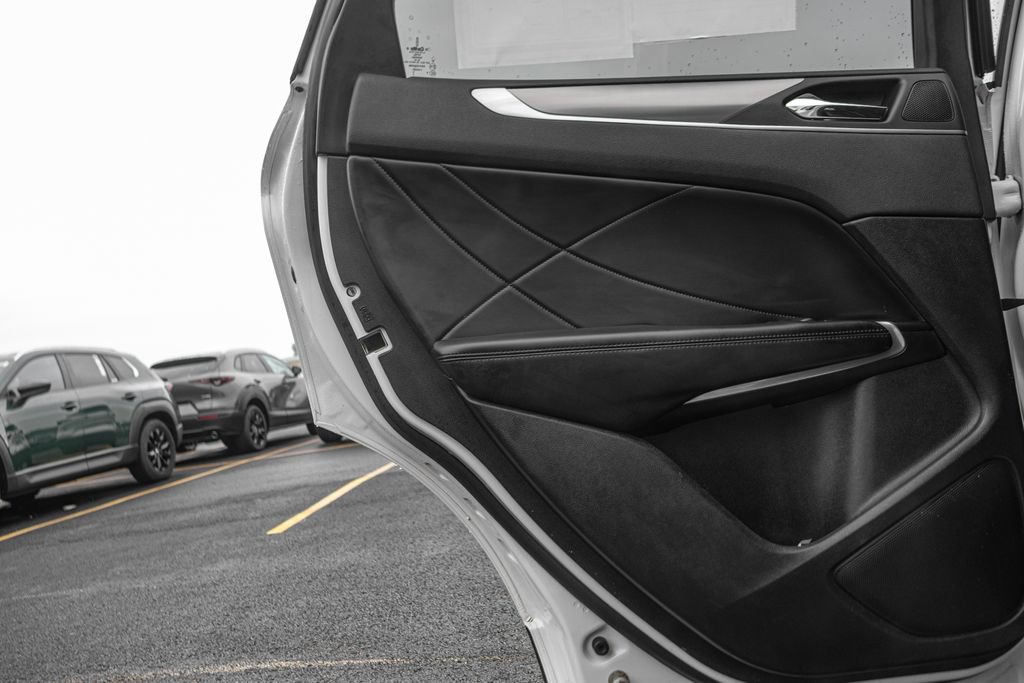 Used 2019 Lincoln MKC Select w/ Select Plus Package AWD/4WD image 29
