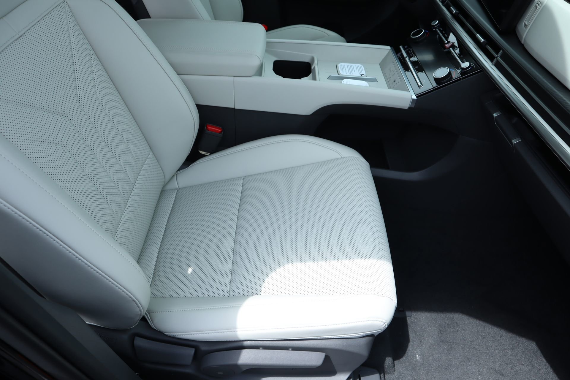 New 2026 Hyundai Santa Fe SEL FWD image 13