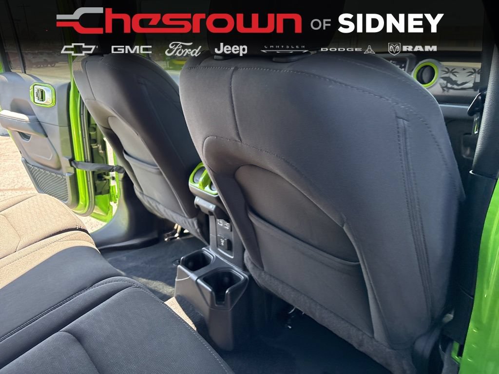 Used 2019 Jeep Wrangler Unlimited Sahara w/ Uconnect 4C Nav & Sound Group AWD/4WD image 29