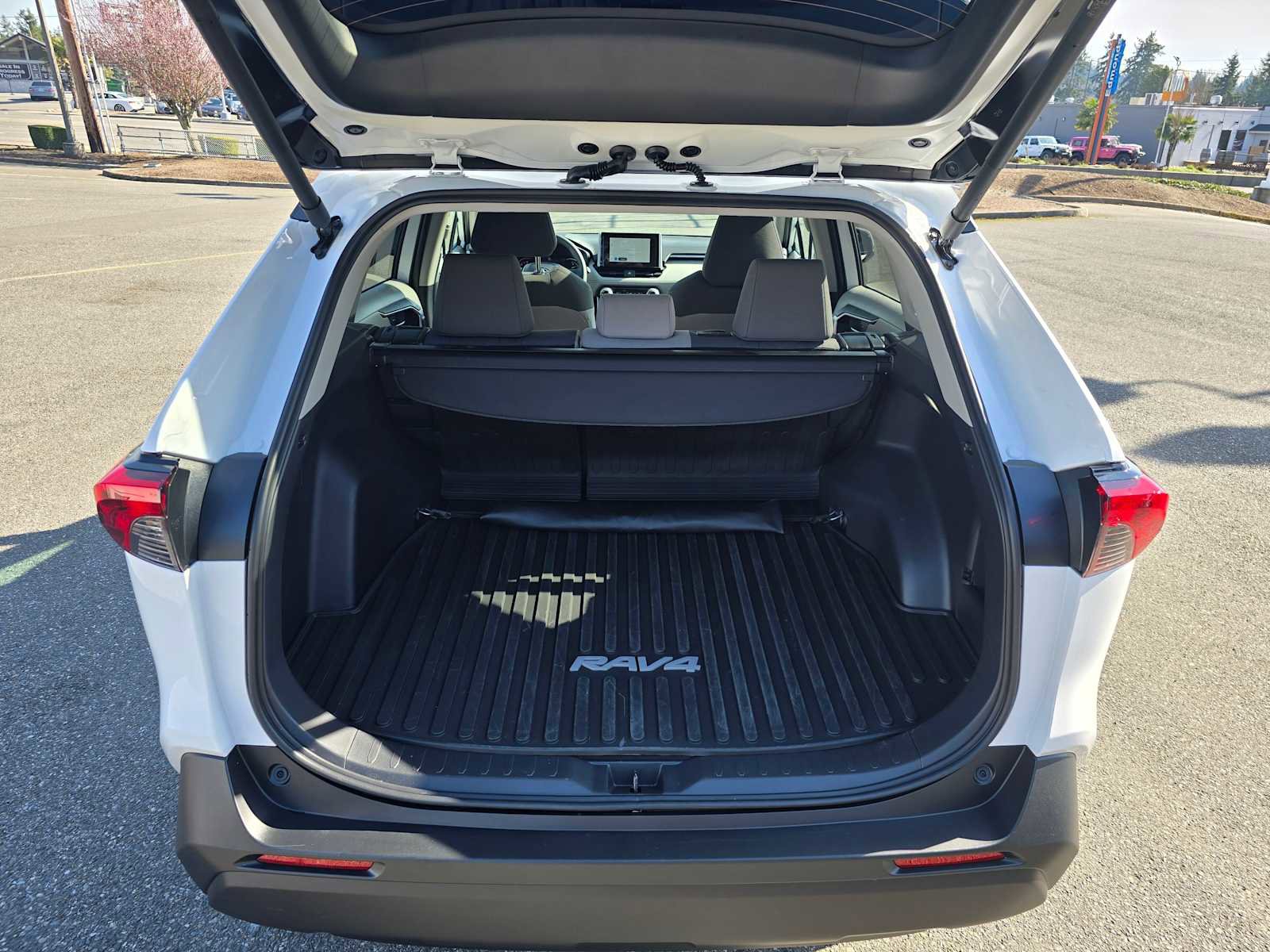 Certified 2025 Toyota RAV4 XLE w/ Convenience Package image 14