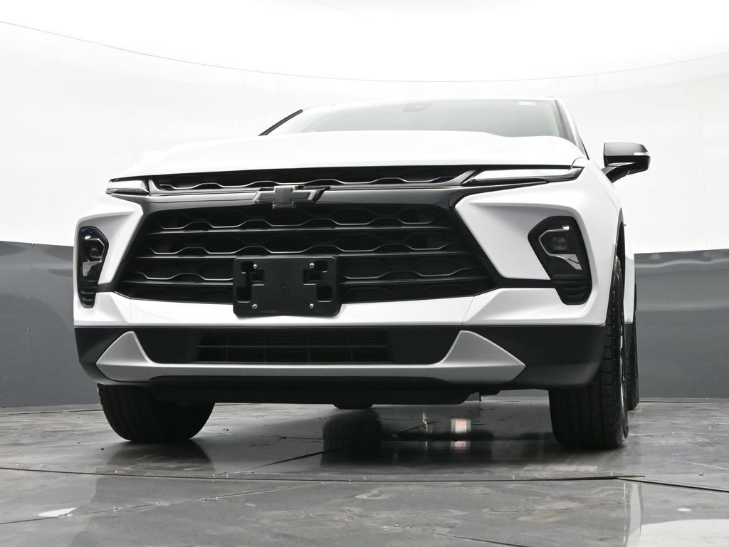 Used 2024 Chevrolet Blazer LT w/ Midnight/Sport Edition AWD/4WD image 32
