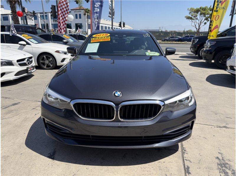 Used 2019 BMW 540i w/ Convenience Package RWD image 2