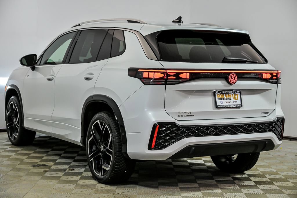 Used 2026 Volkswagen Tiguan SEL R-Line image 5