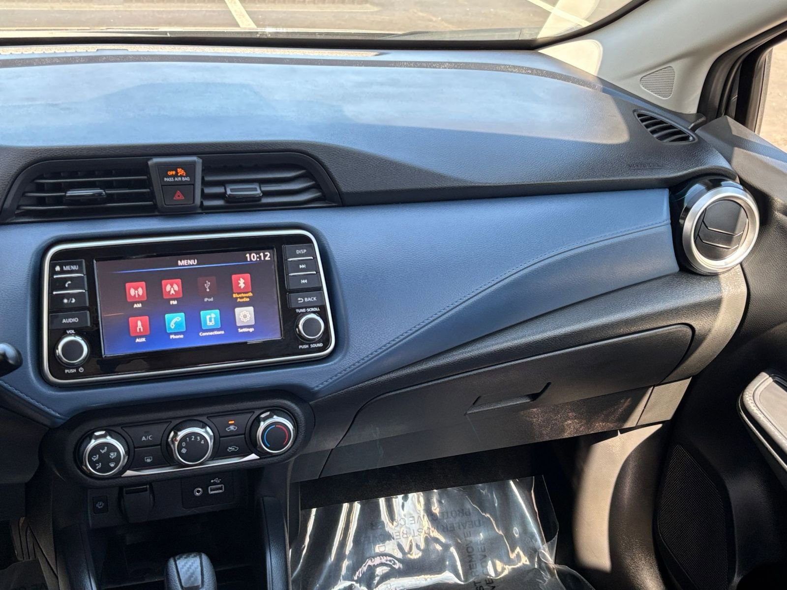 Used 2025 Nissan Versa SV image 35