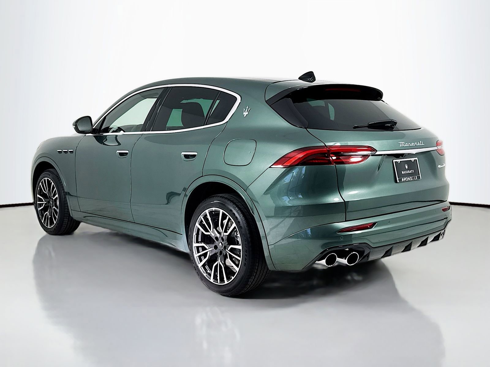 New 2025 Maserati Grecale GT image 6