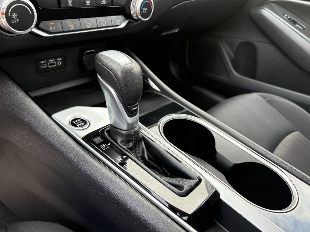 Used 2024 Nissan Altima 2.5 SV image 20