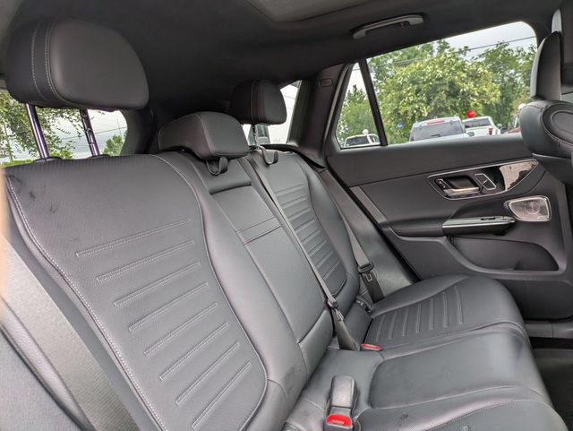 Used 2023 Mercedes-Benz GLC 300 image 35