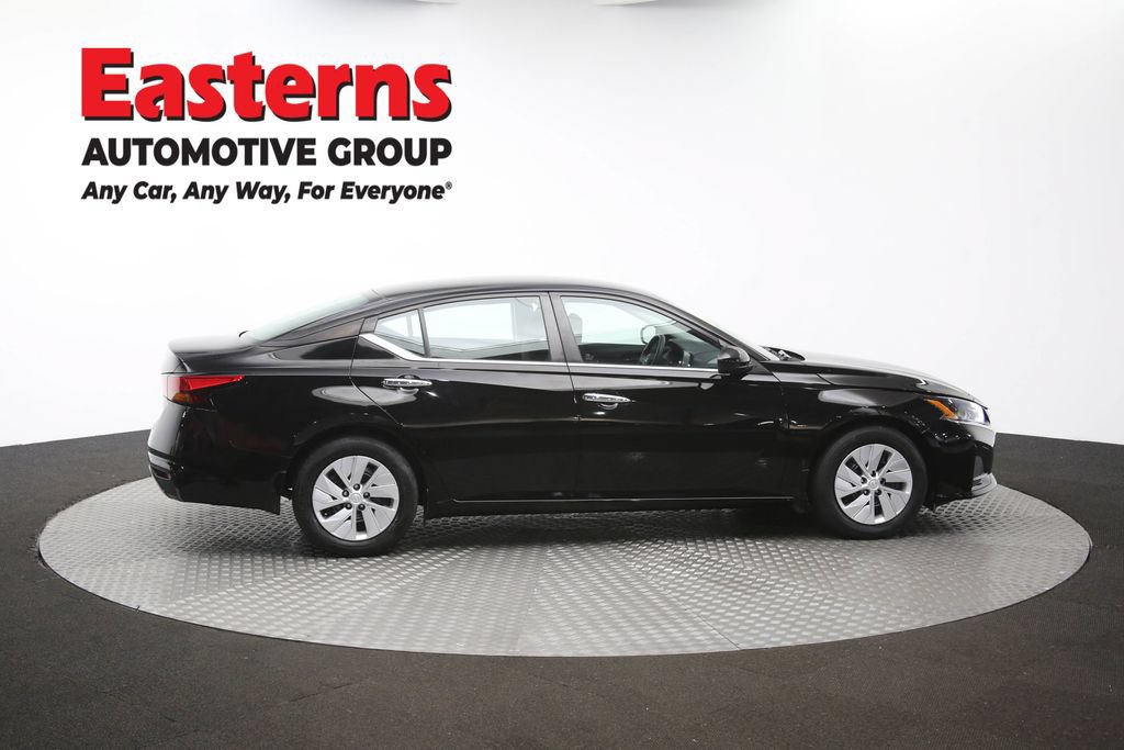 Used 2023 Nissan Altima 2.5 S FWD image 43