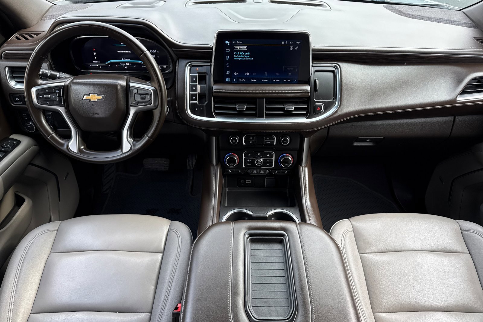 Used 2024 Chevrolet Suburban LT image 17