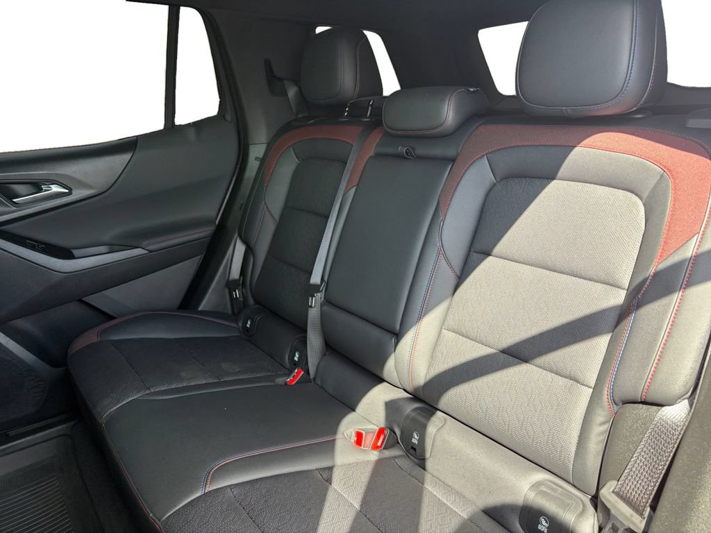 Certified 2026 Chevrolet Equinox RS w/ Convenience Package III FWD image 16