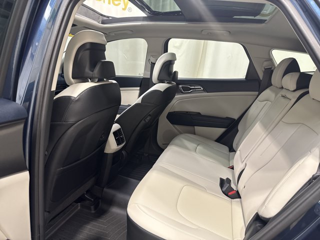 Certified 2024 Kia Sportage EX w/ EX Premium Package AWD/4WD image 20