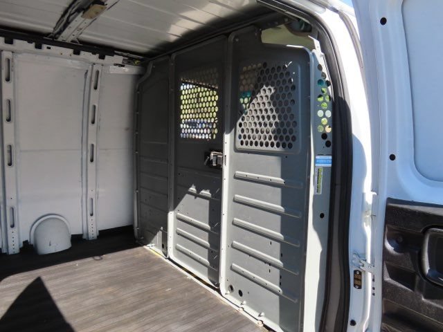 Used 2019 Chevrolet Express 2500 RWD image 18