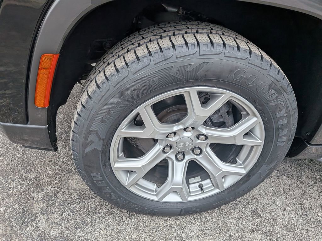 Used 2022 Jeep Wagoneer Series II w/ Convenience Group I image 10