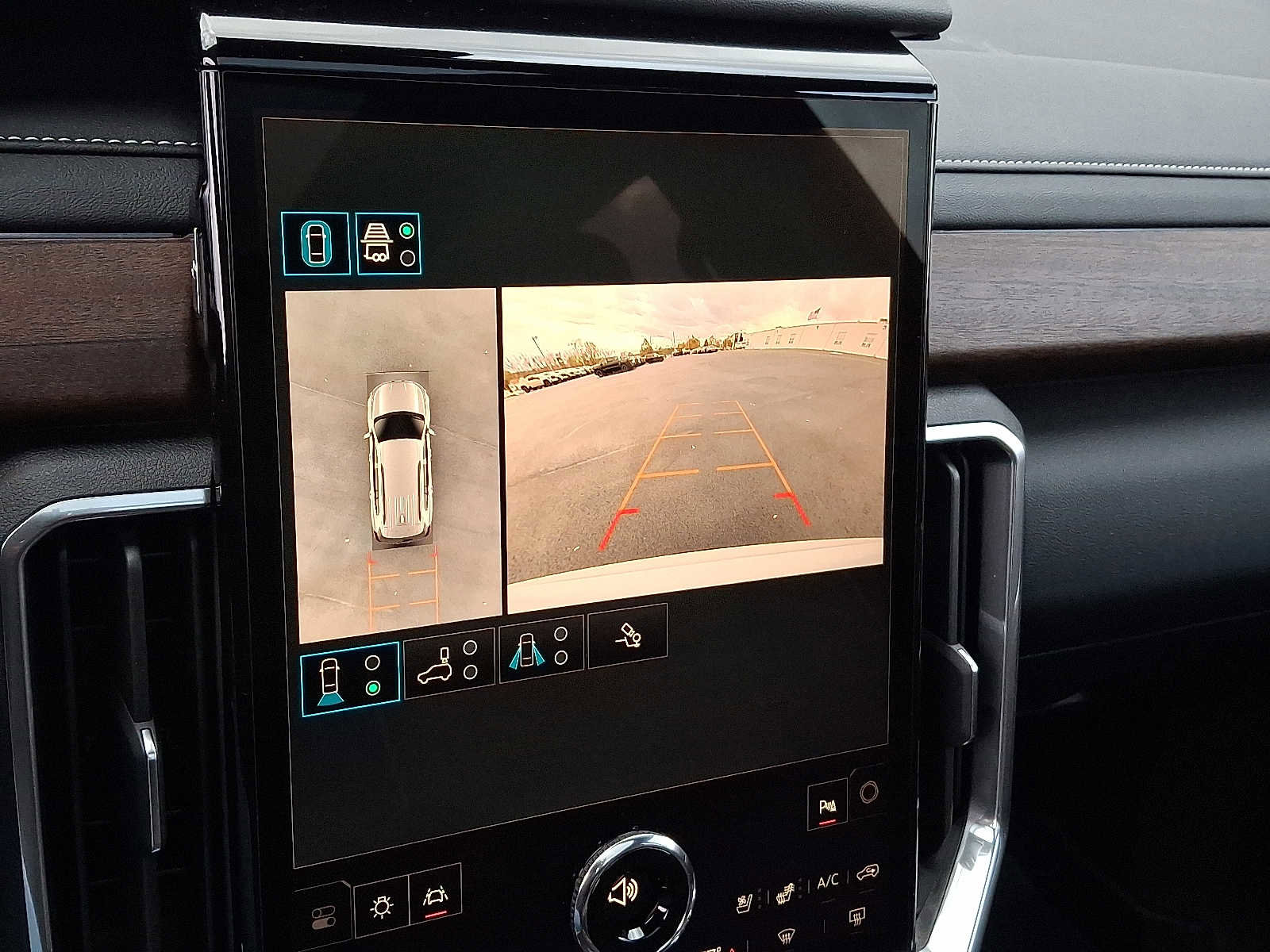 New 2026 GMC Acadia Denali Ultimate w/ LPO, Floor Liner Package image 16