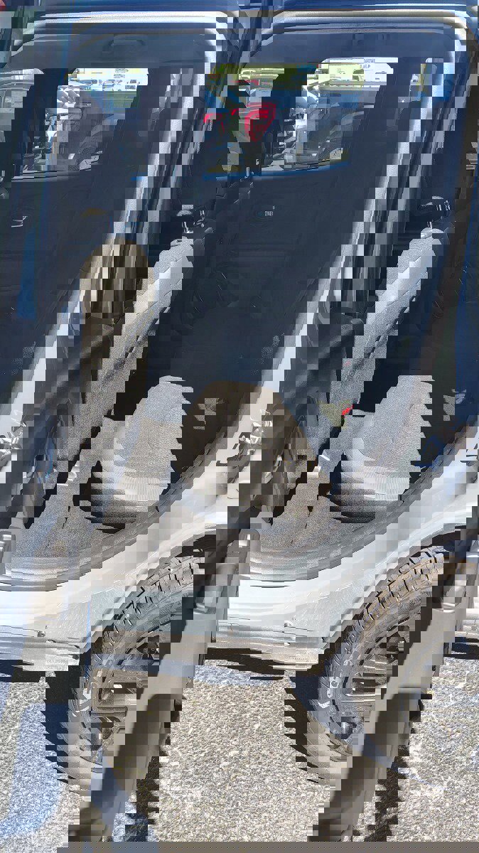 Used 2018 Jeep Renegade Altitude w/ Popular Equipment Group FWD image 16