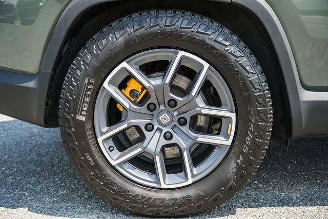 Used 2023 Rivian R1S Launch Edition image 37