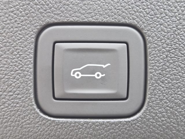 New 2026 Chevrolet Suburban RST w/ Comfort Package AWD/4WD image 22