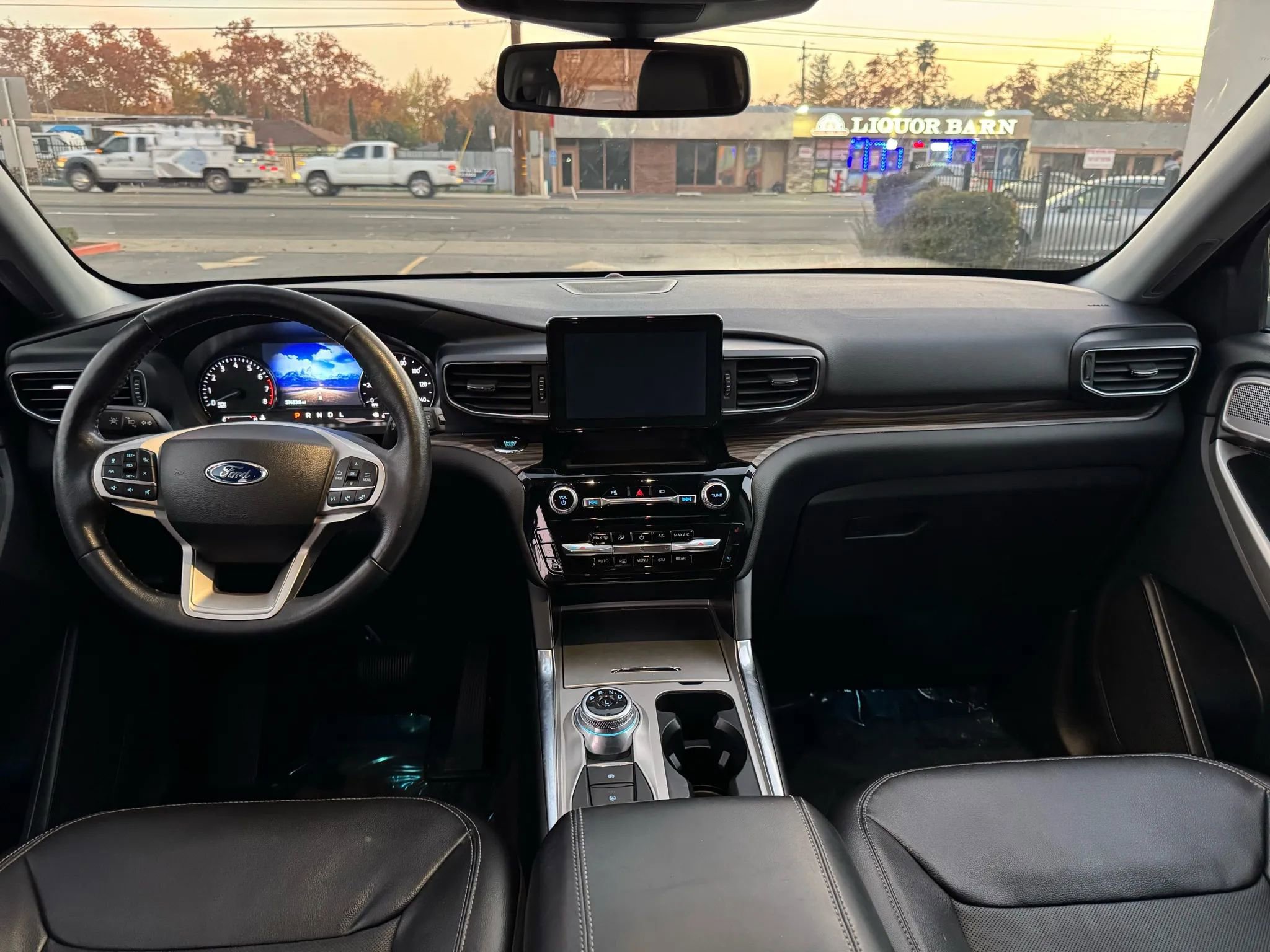 Used 2022 Ford Explorer Limited AWD/4WD image 21