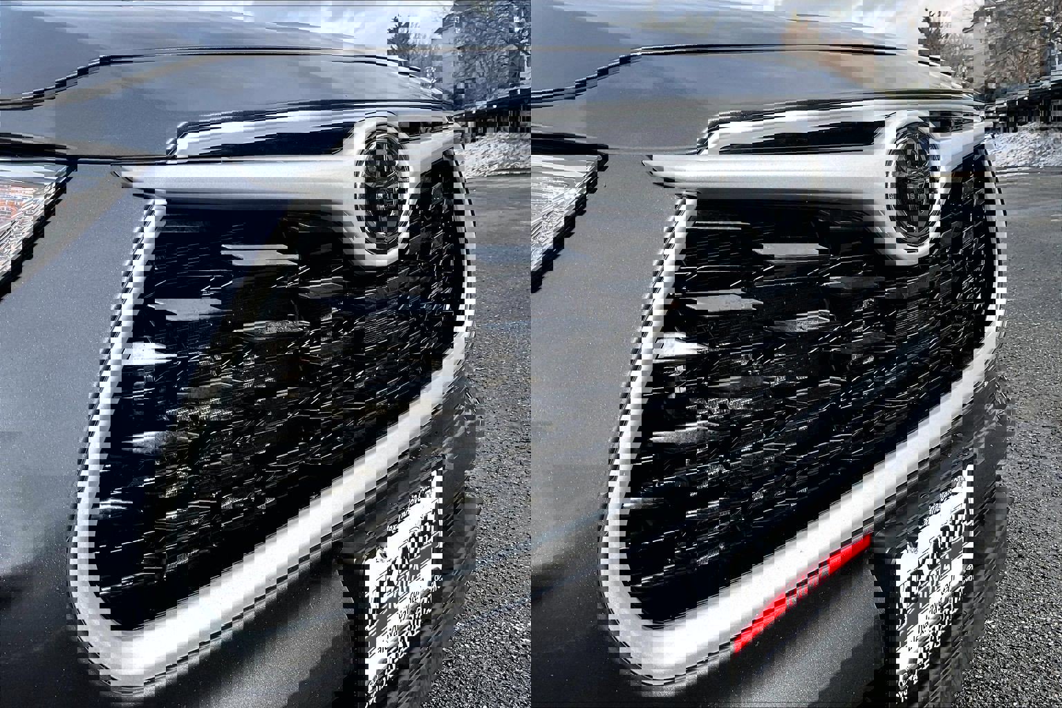 Used 2024 Toyota Highlander LE image 29