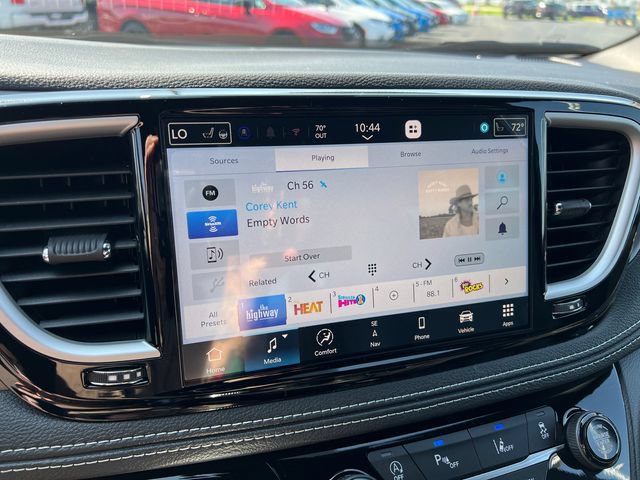 New 2027 Chrysler Pacifica Select w/ Family Tech Group FWD image 18