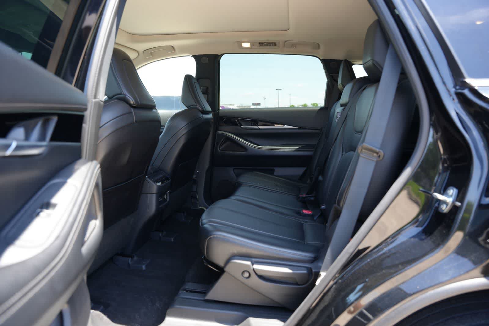 Certified 2024 INFINITI QX60 Pure FWD image 17