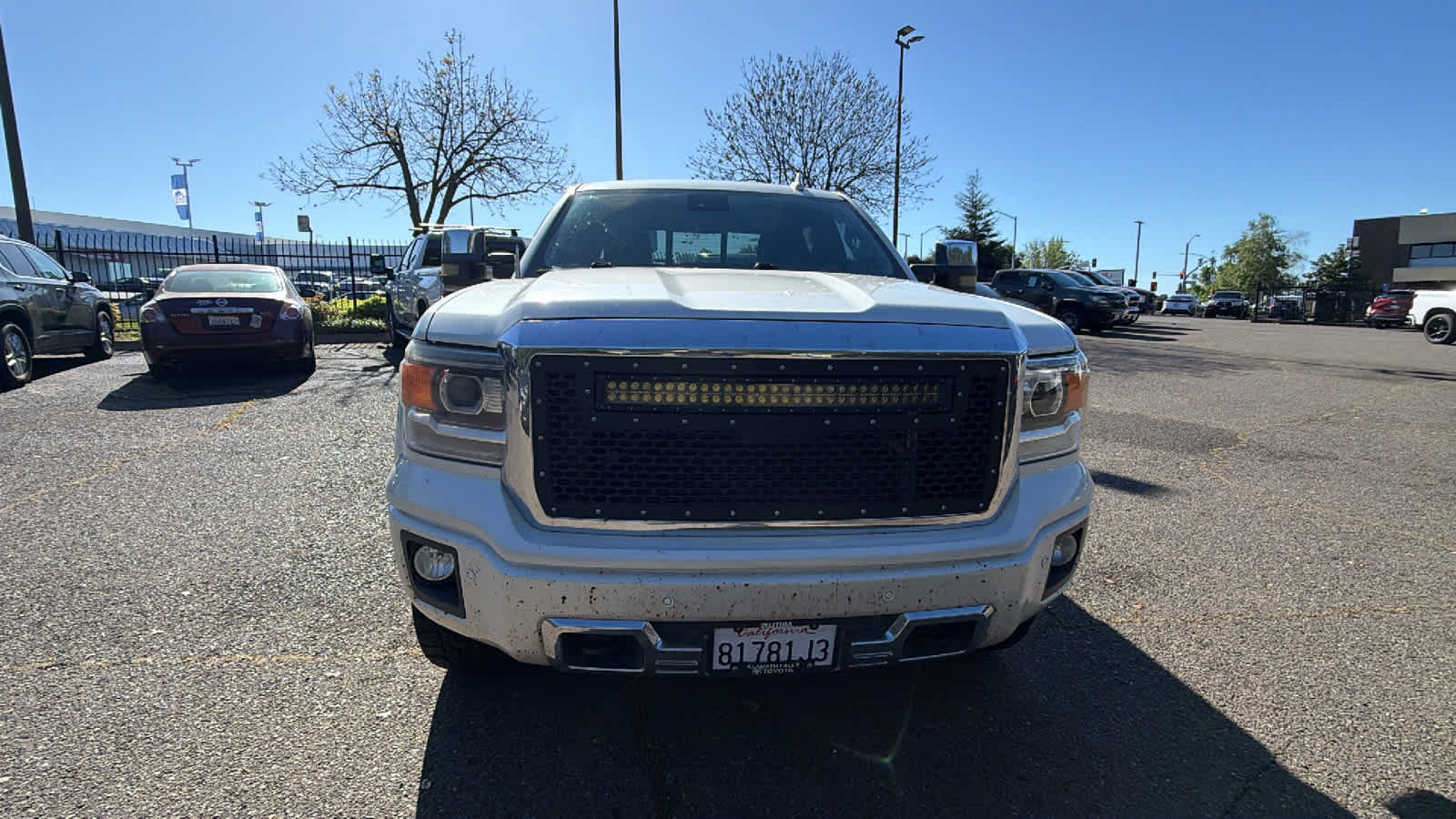 Used 2015 GMC Sierra 1500 Denali w/ Driver Alert Package image 2