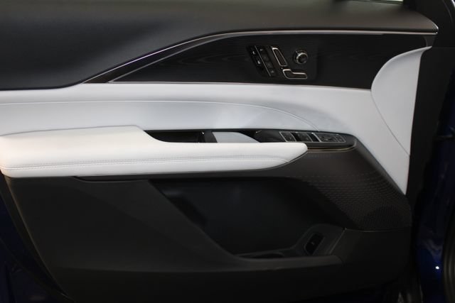 New 2026 Cadillac Lyriq Sport AWD/4WD image 30