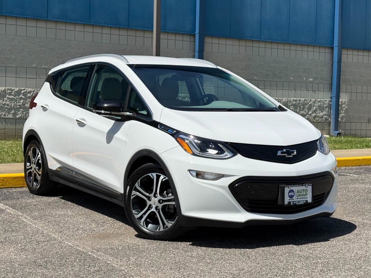 Used 2019 Chevrolet Bolt Premier w/ Infotainment Package image 3
