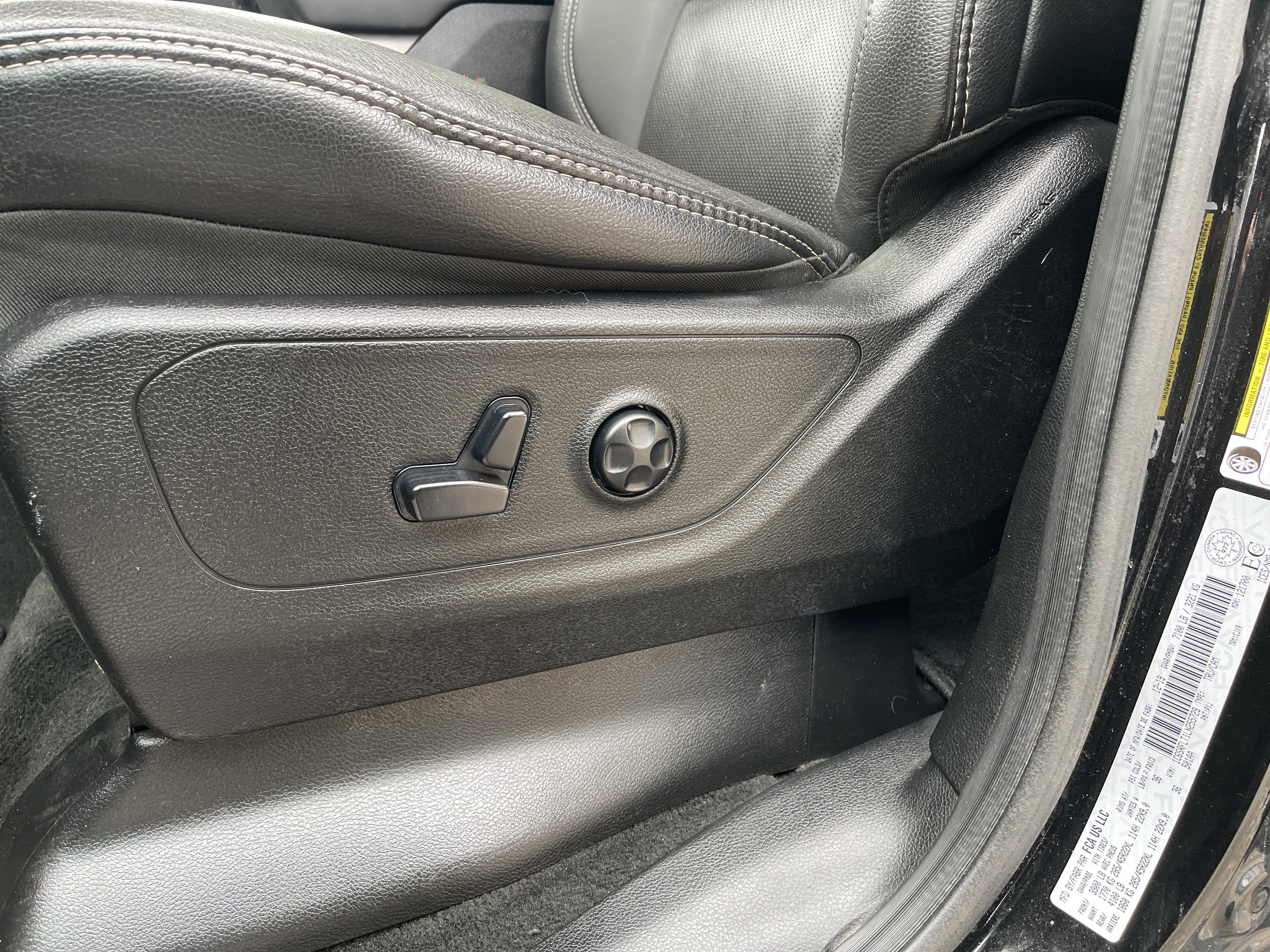 Used 2020 RAM 1500 Sport w/ Night Edition image 13