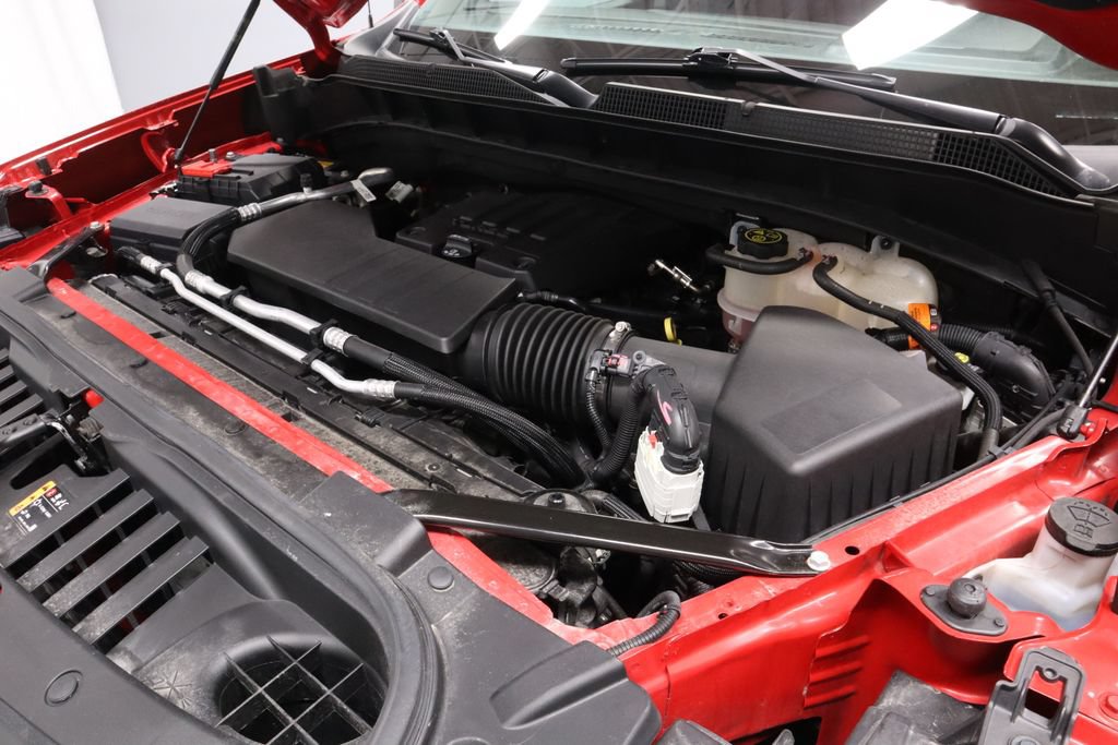 Used 2023 Chevrolet Silverado 1500 LT AWD/4WD image 16