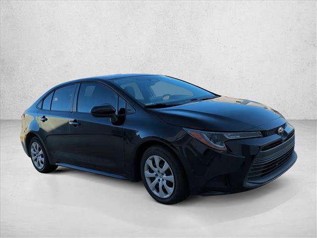 Certified 2023 Toyota Corolla LE image 3