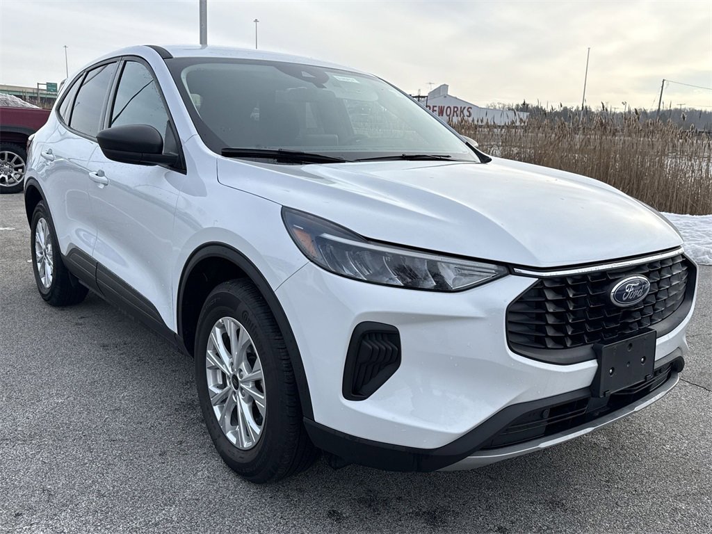 Used 2025 Ford Escape Active image 2